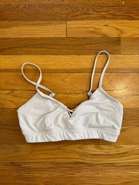 ALO Yoga White Seamless Bralette with Adjustable Straps